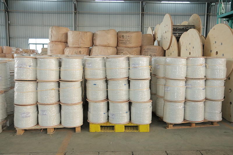 12 UHMWPE / HMPE веревка тяги